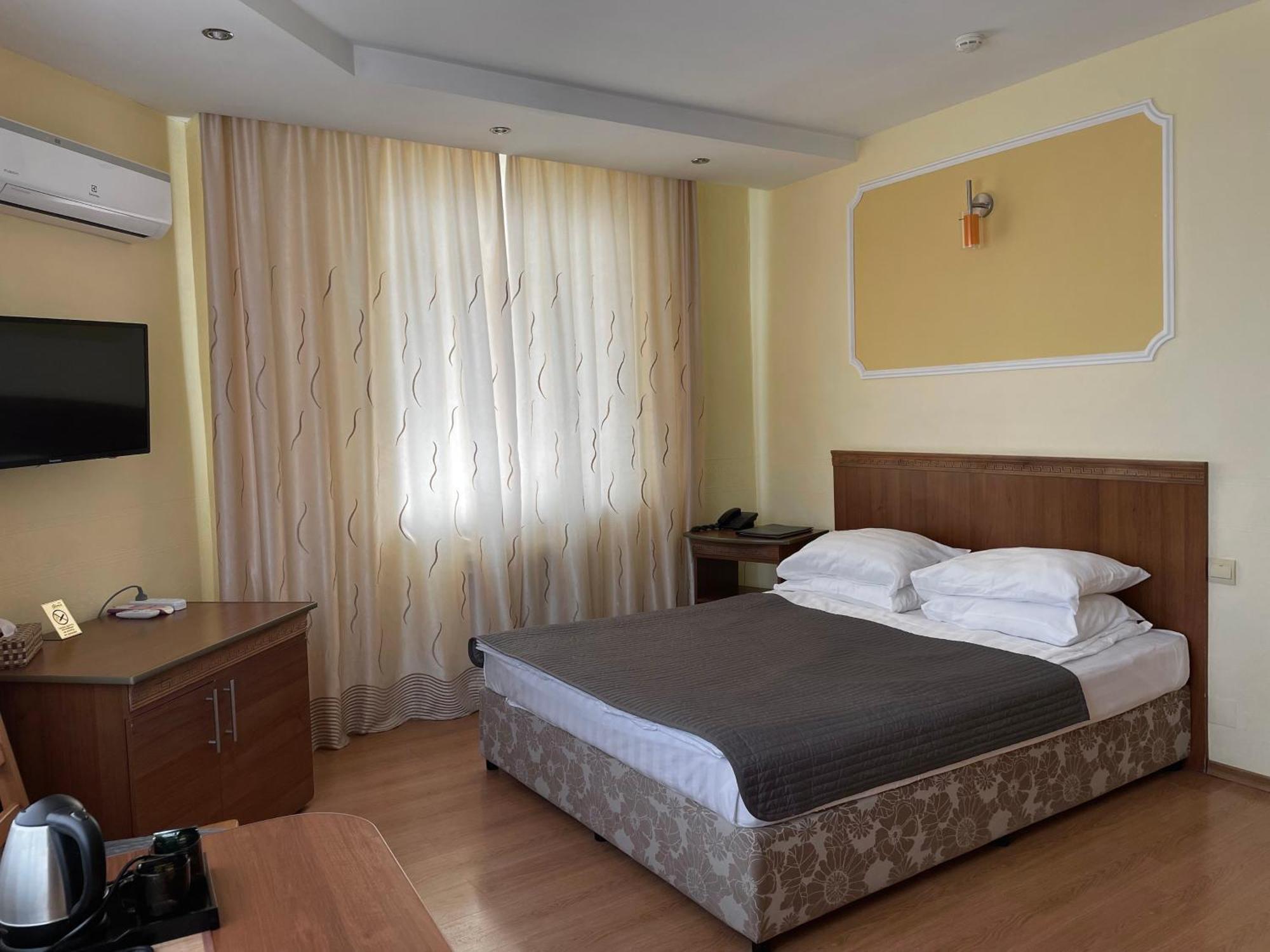 Hotel Gloria Standard Борово Стая снимка